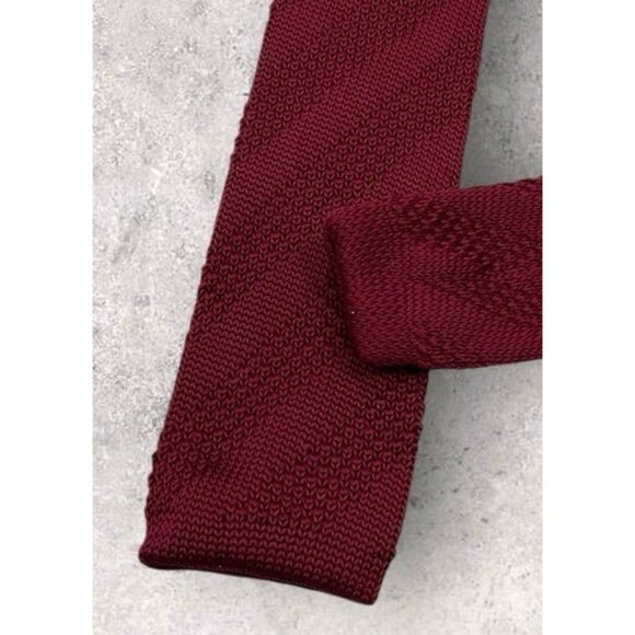 GIBSON Polyester Knit Tie Solid Burgundy Striped W:2 EUC - Picture 5 of 6